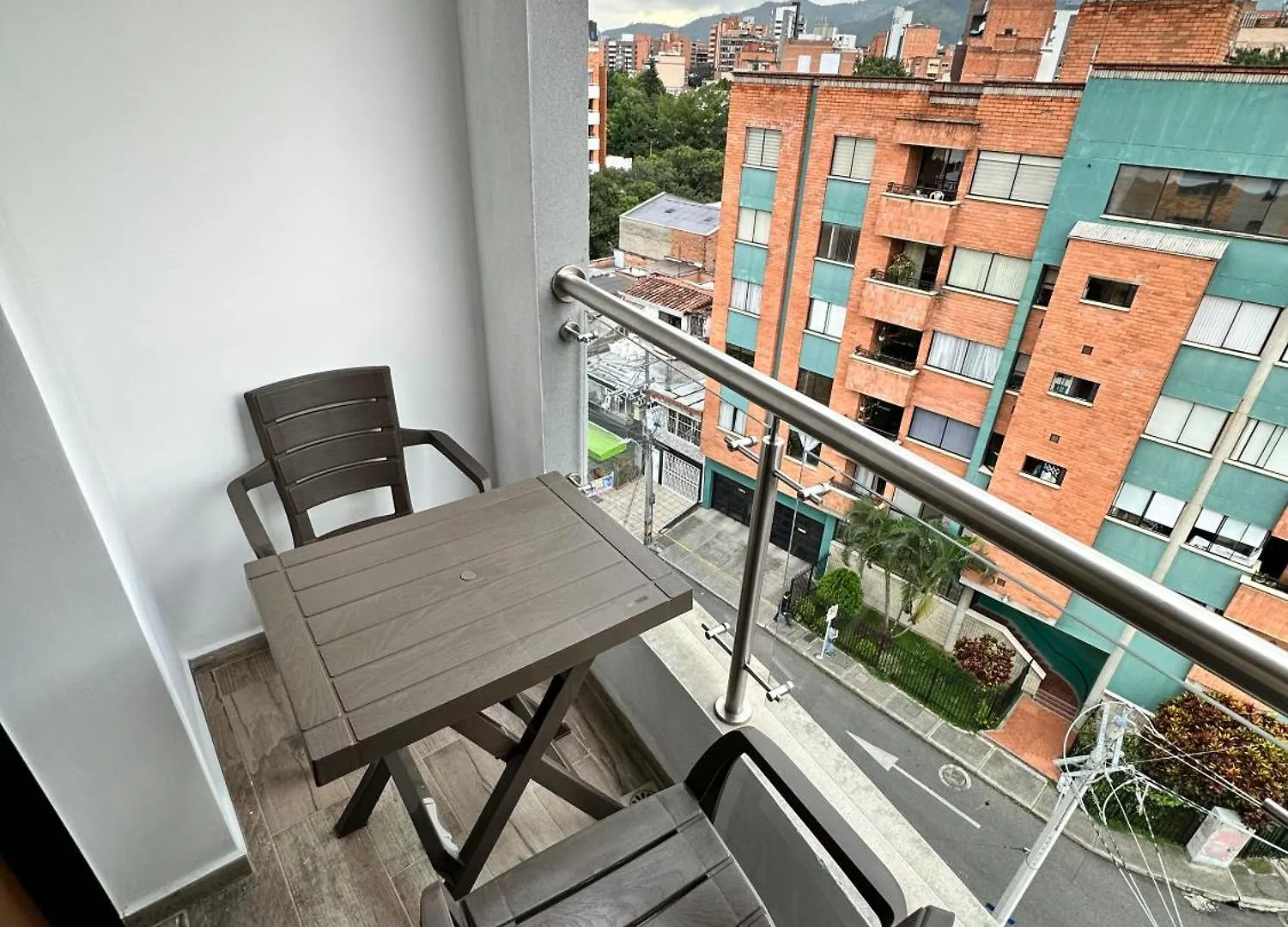 Апартаменты Apartamento En Laureles Cerca A La 70 Y Estadio - 702 Медельин